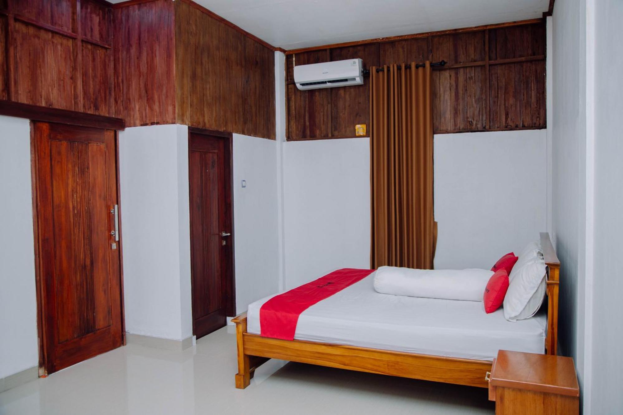 Reddoorz At Villa Bukit Senyum Lombok Kuripan  Bagian luar foto
