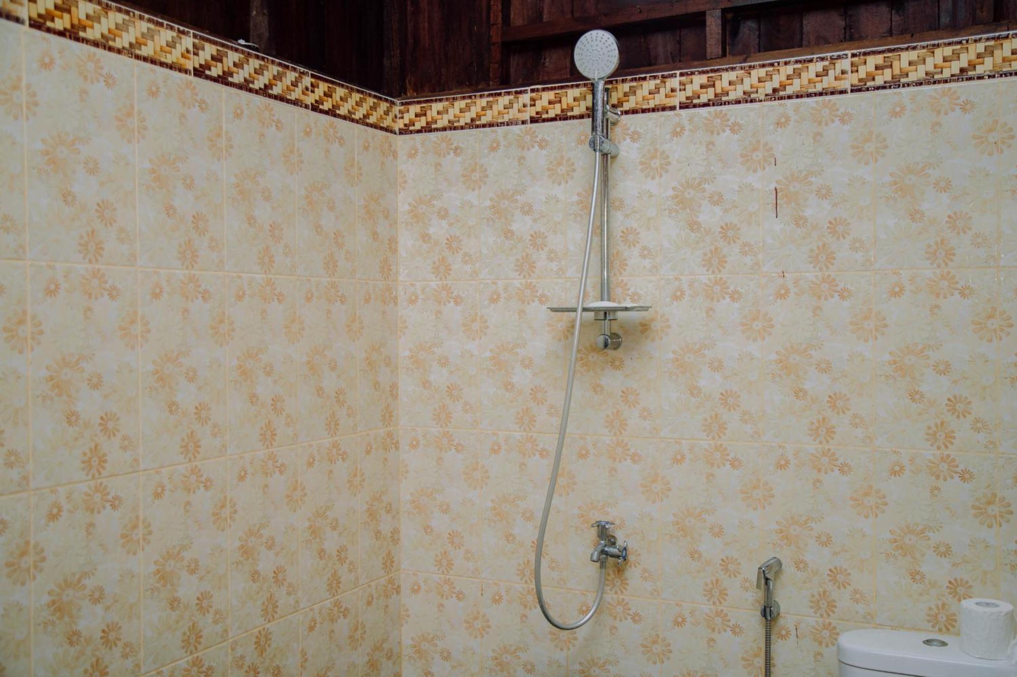 Reddoorz At Villa Bukit Senyum Lombok Kuripan  Bagian luar foto