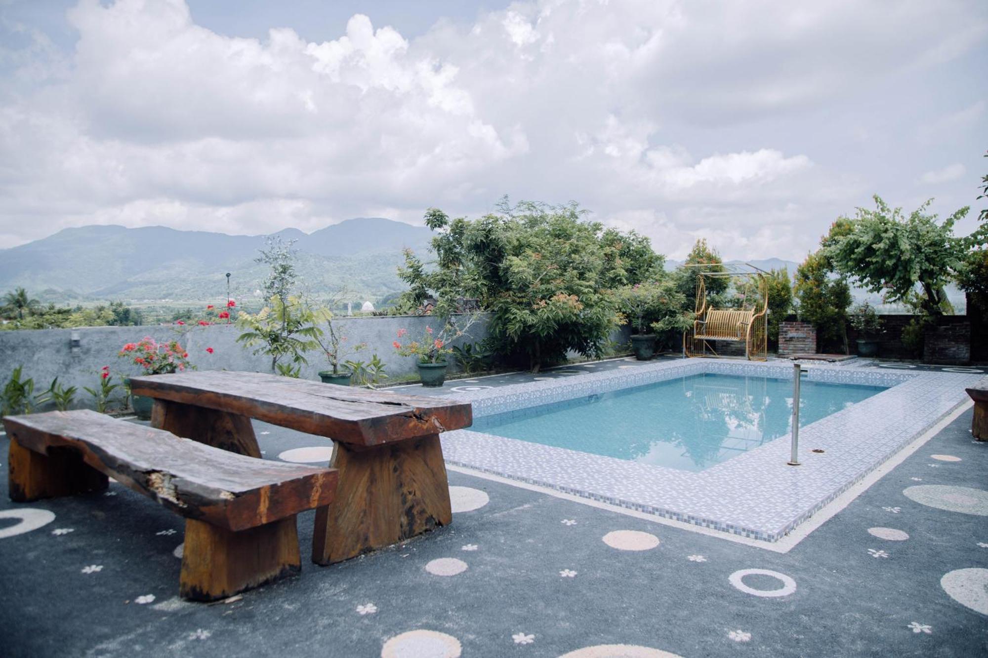 Reddoorz At Villa Bukit Senyum Lombok Kuripan  Bagian luar foto