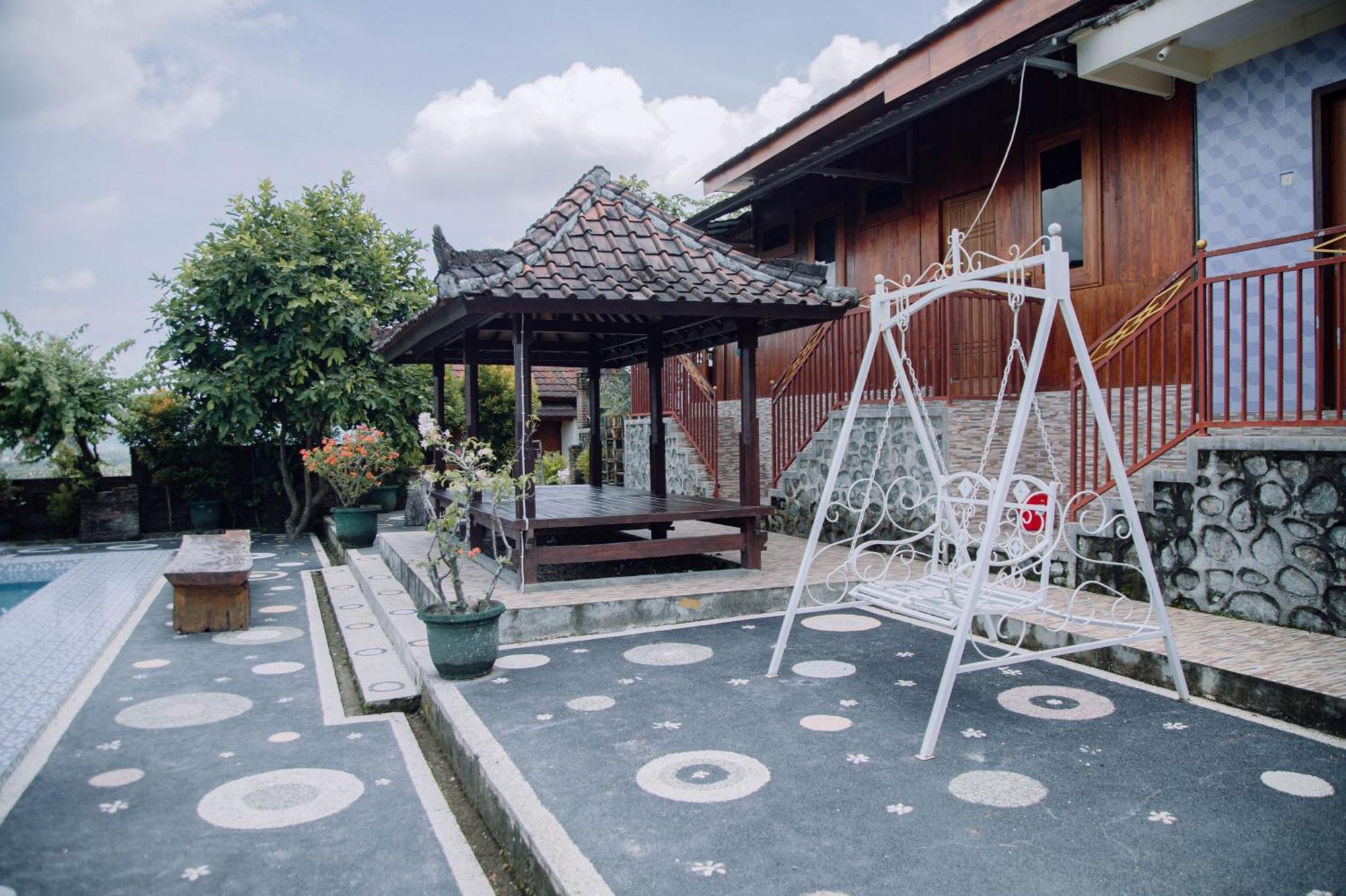 Reddoorz At Villa Bukit Senyum Lombok Kuripan  Bagian luar foto