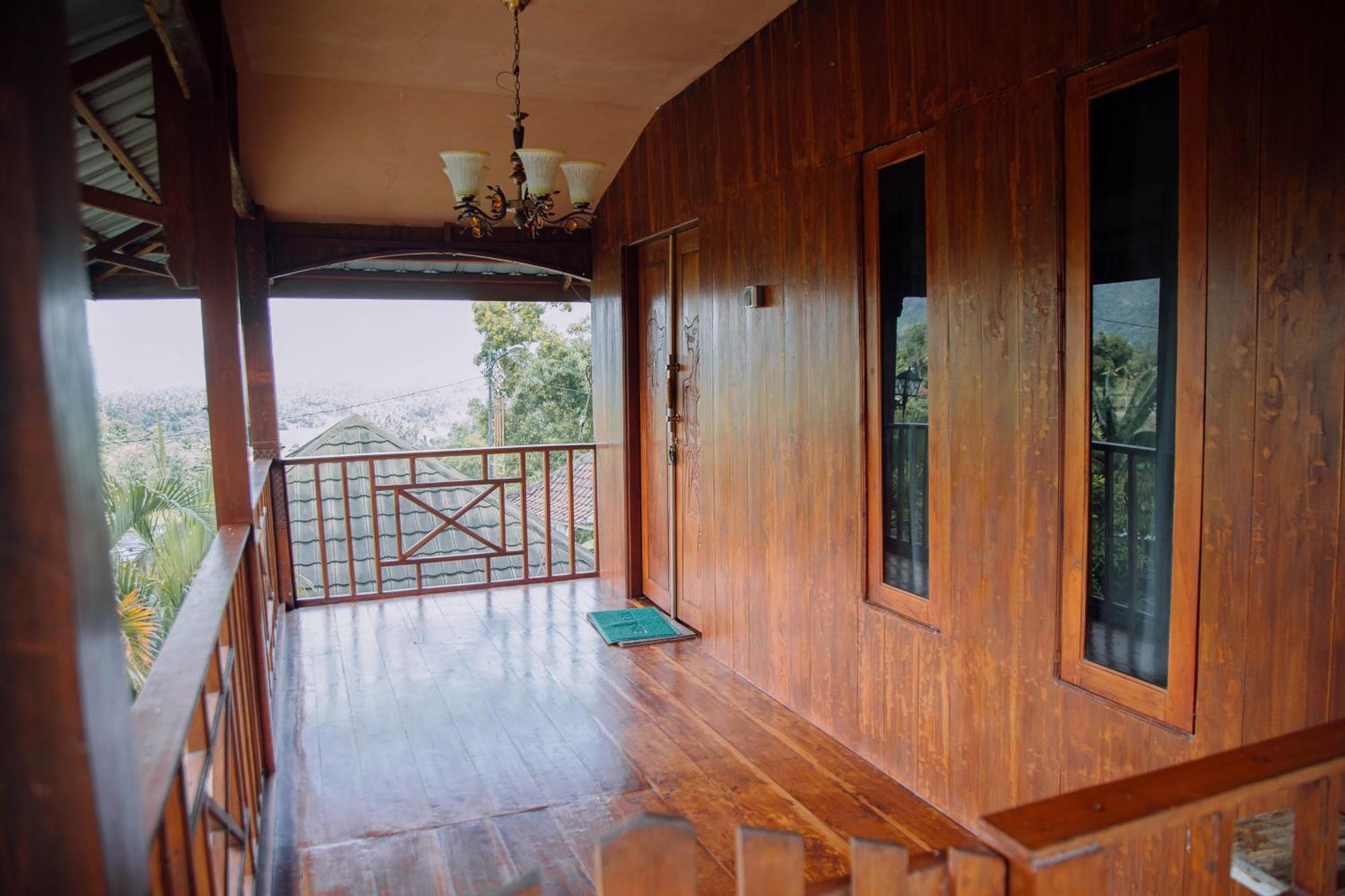 Reddoorz At Villa Bukit Senyum Lombok Kuripan  Bagian luar foto